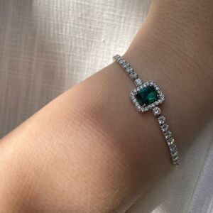 Emerald green tennis bracelet with extender, cubic zirconia super sparkly 💚